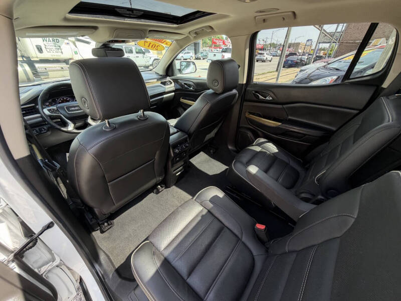 2017 GMC Acadia Denali