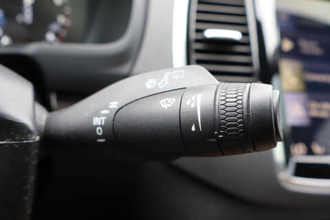 2018 Volvo XC90 T6 Momentum