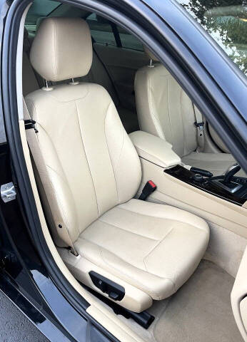 2015 BMW 3 Series 328i