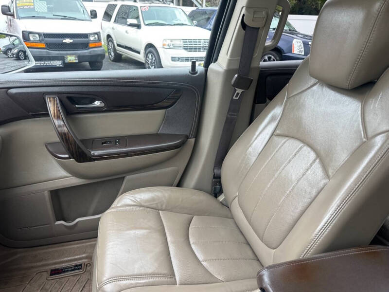 2016 GMC Acadia Denali