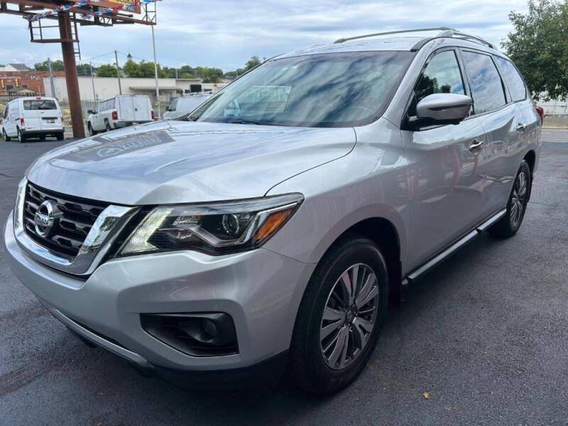 2018 Nissan Pathfinder SL