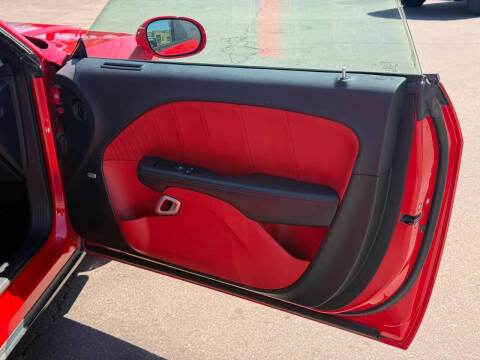 2015 Dodge Challenger R/T Plus Shaker