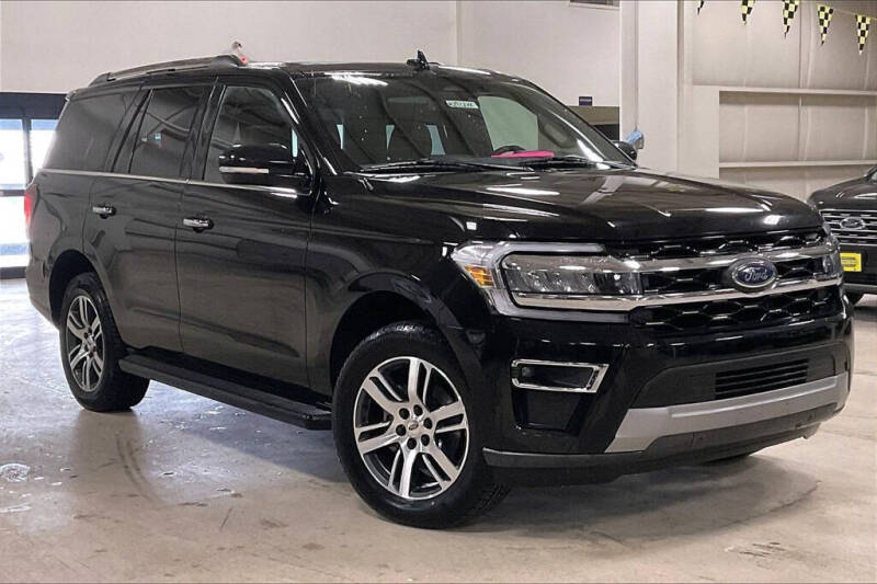 2024 Ford Expedition Limited's photo