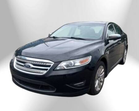 2011 Ford Taurus for sale at R&R Car Company in Mount Clemens MI