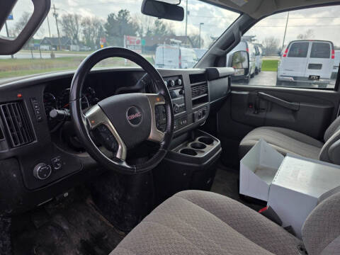2017 GMC Savana 3500