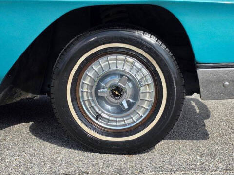 1963 Ford Thunderbird