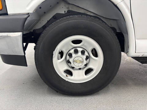 2023 Chevrolet Express 3500