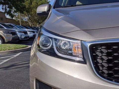2016 Kia Sedona LX