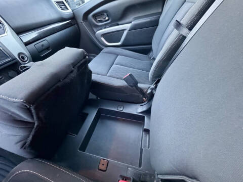 2016 Nissan Titan XD SV