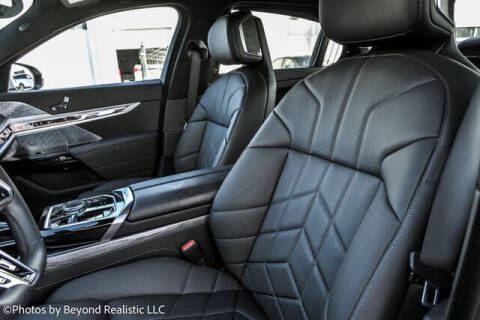 2025 BMW 7 Series 740i xDrive