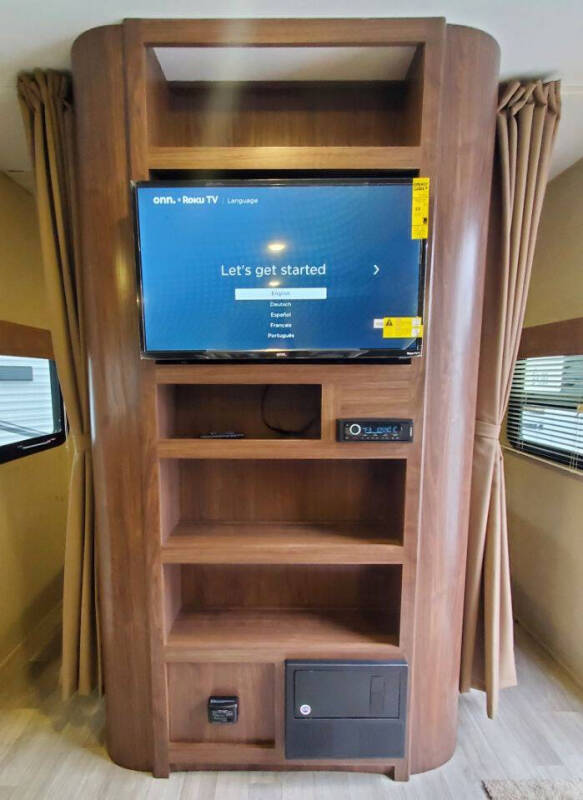 2017 Dutchmen Coleman Lantern Edition