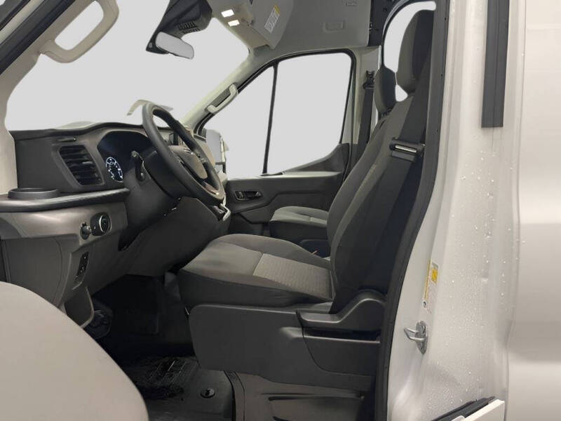 2025 Ford Transit 350