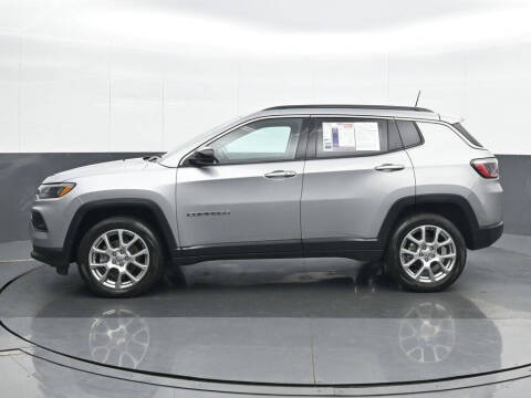 2022 Jeep Compass Latitude Lux