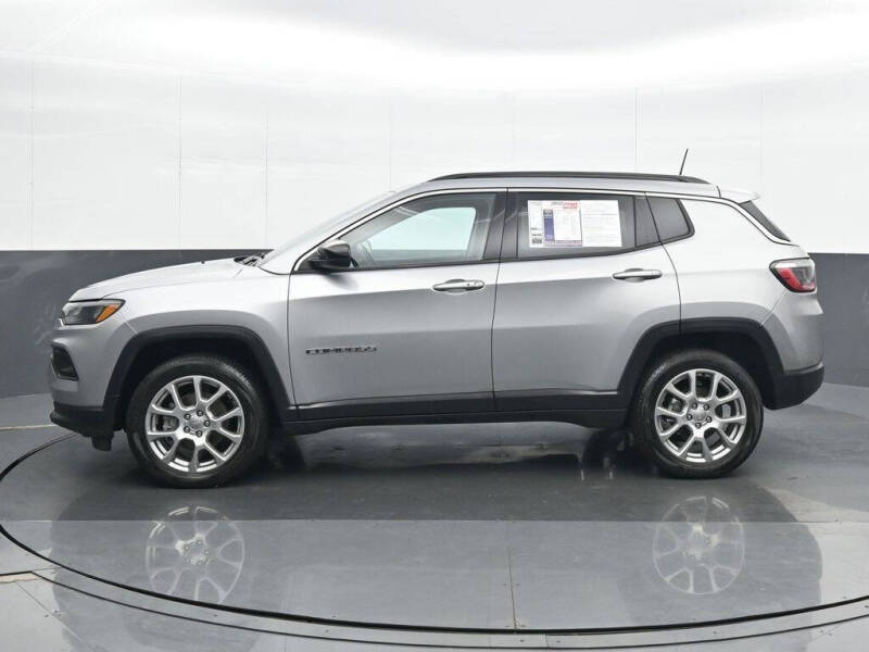 2022 Jeep Compass Latitude Lux