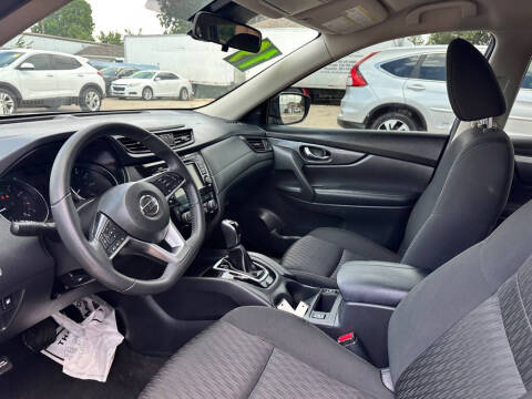 2019 Nissan Rogue S