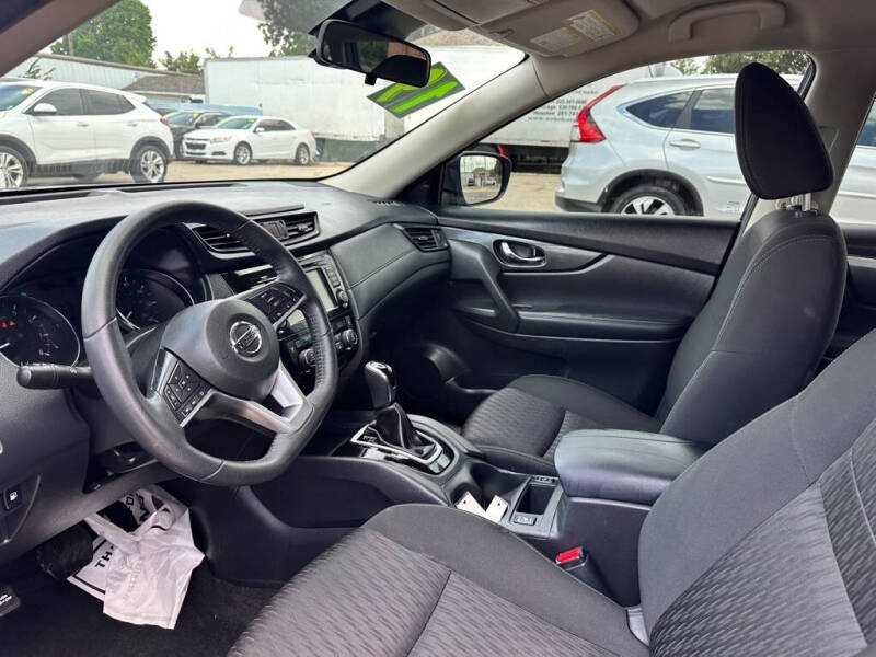 2019 Nissan Rogue S