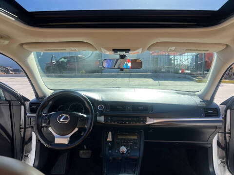 2014 Lexus CT 200h