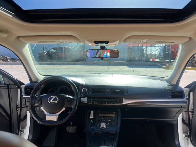 2014 Lexus CT 200h