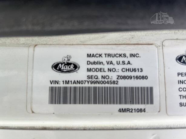 2009 Mack Pinnacle