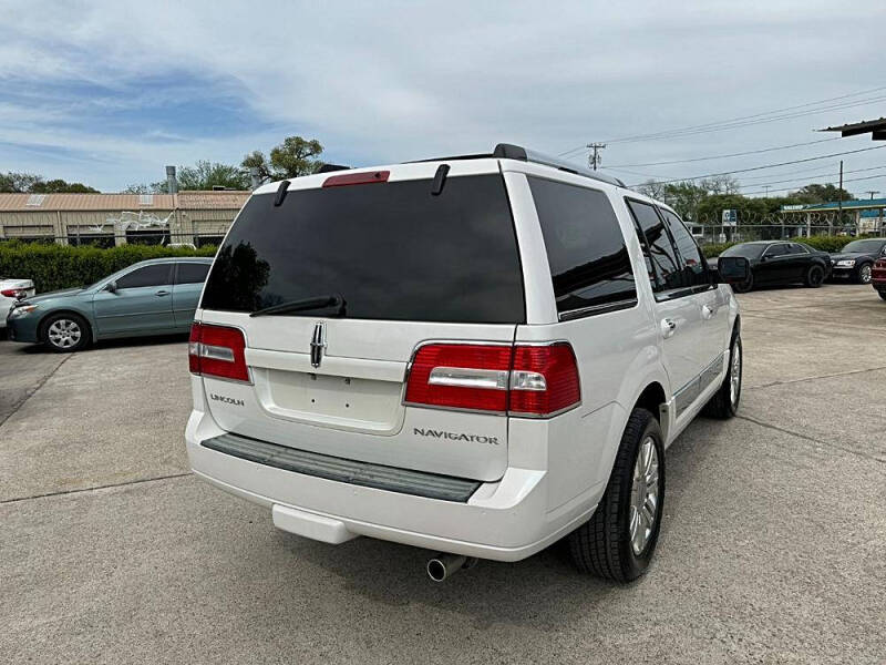 2012 Lincoln Navigator