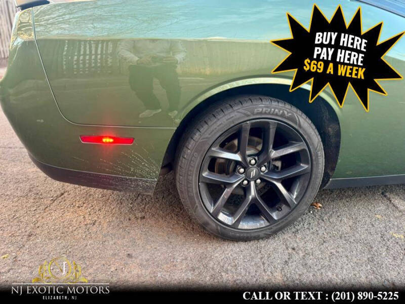 2020 Dodge Challenger SXT