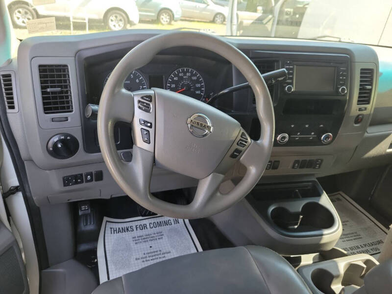 2016 Nissan NV 2500 HD S