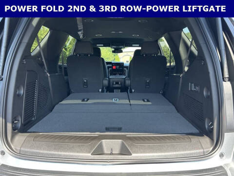 2025 GMC Yukon Elevation