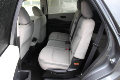 2023 Nissan Pathfinder SV