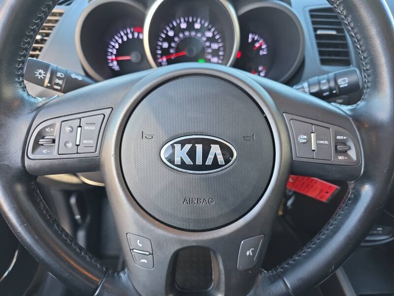 2013 Kia Soul +
