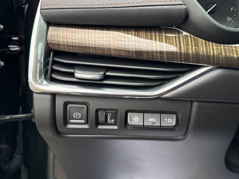 2023 Cadillac XT4 Sport