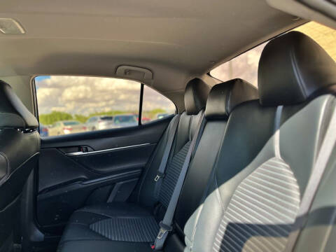 2020 Toyota Camry SE