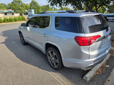 2017 GMC Acadia Denali