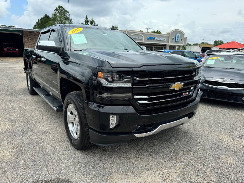 2017 Chevrolet Silverado 1500 LTZ photo 2