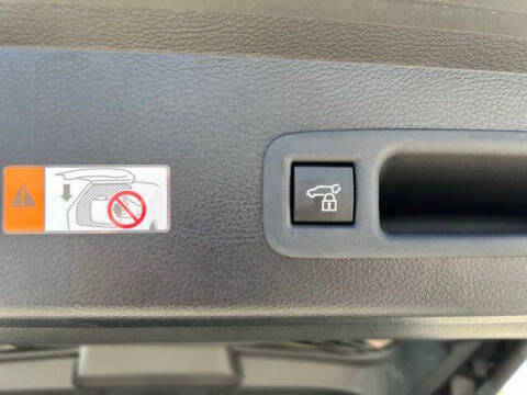 2025 Toyota Sienna Woodland Edition