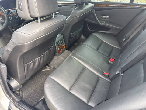 2009 BMW 5 Series 528i xDrive