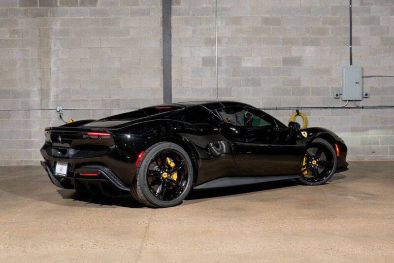 2025 Ferrari 296 GTS