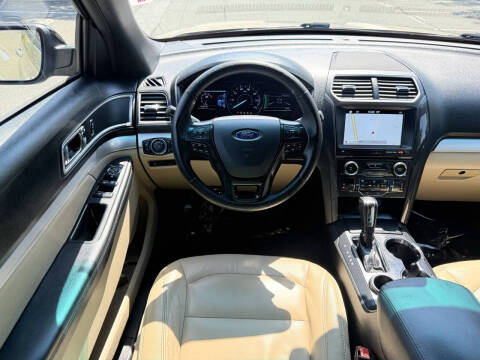 2017 Ford Explorer XLT