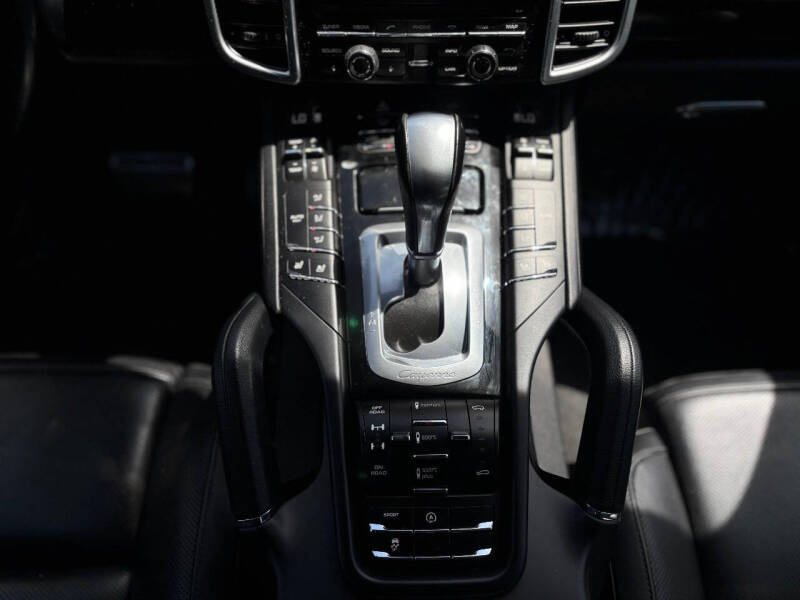 2016 Porsche Cayenne S