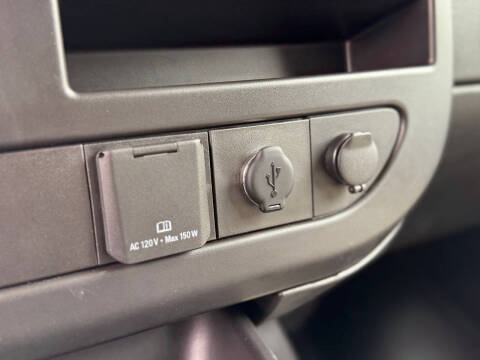 2022 Chevrolet Express 2500