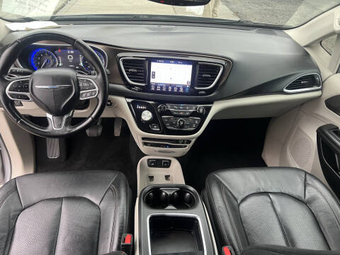 2018 Chrysler Pacifica Touring L Plus