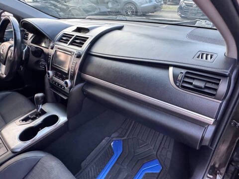 2013 Toyota Camry SE