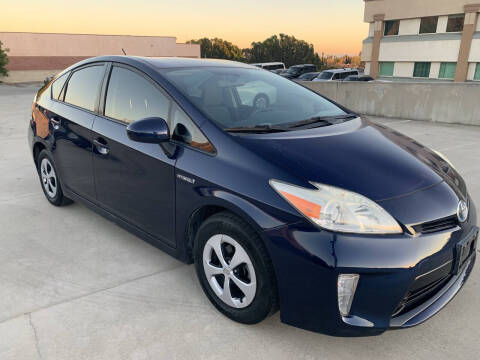 2014 Toyota Prius Two