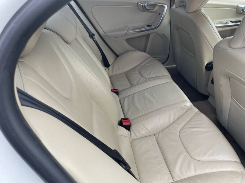 2014 Volvo S60 T5 Premier