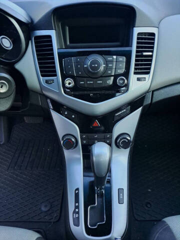 2013 Chevrolet Cruze LS Auto