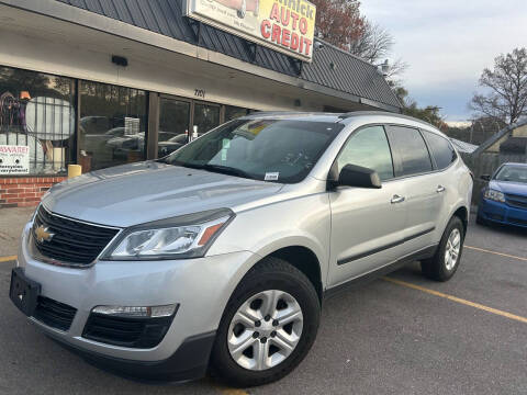 2014 Chevrolet Traverse for sale at KINNICK AUTO CREDIT LLC in Kansas City MO