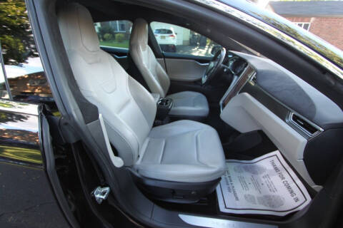 2016 Tesla Model S P90D