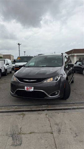 2017 Chrysler Pacifica Photo
