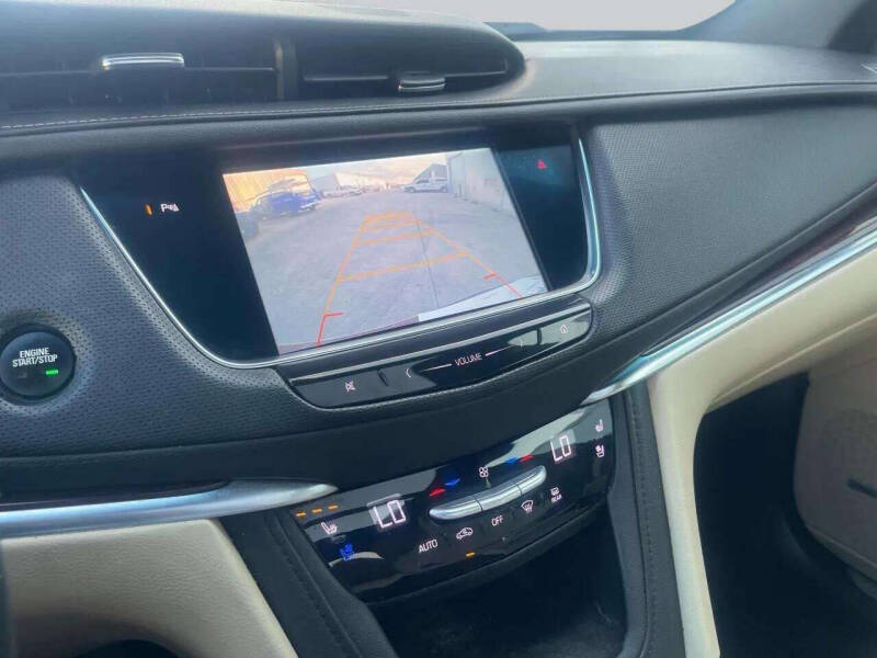 2017 Cadillac XT5 Premium Luxury