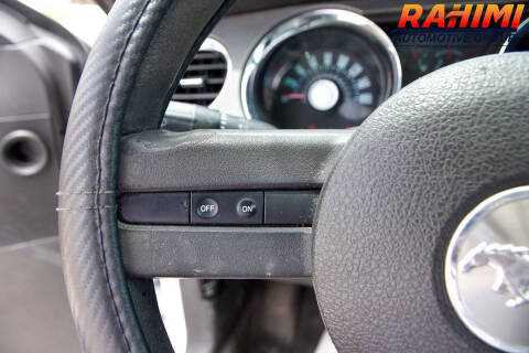 2011 Ford Mustang V6