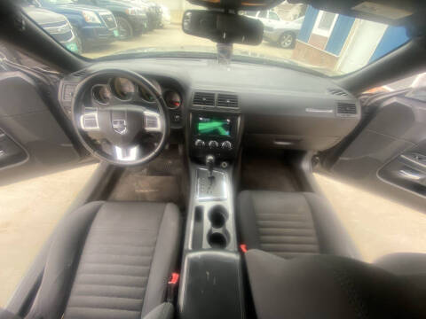 2012 Dodge Challenger SXT